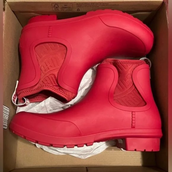 NEW! UGG Chevonne Boot Ribbon Red Women size 5 - Picture 11 of 13